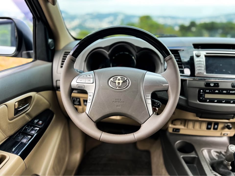 Toyota Hilux SW4 3.0 TB 2013