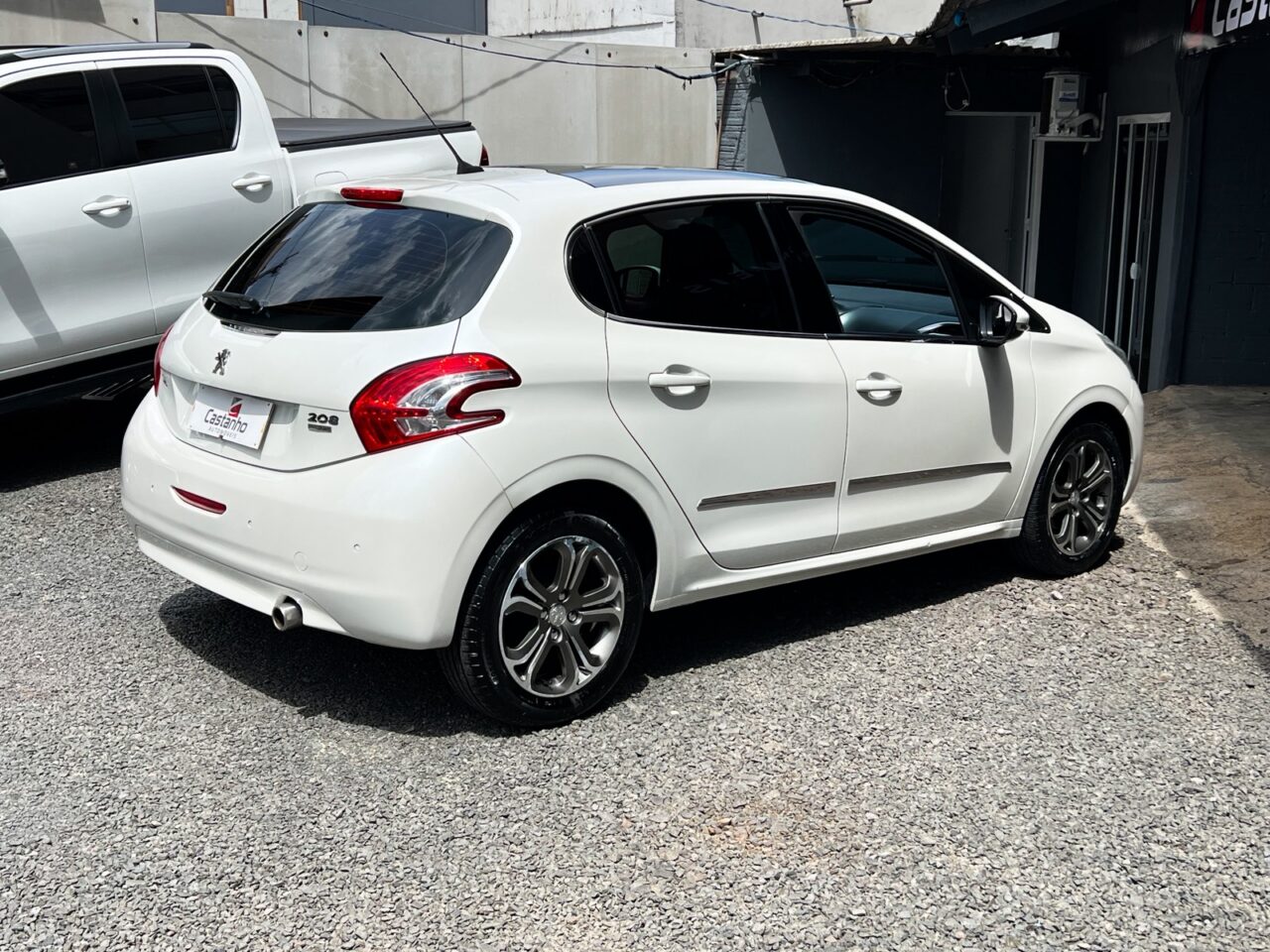 Peugeot 208 1.6 2016